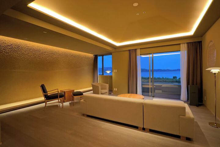 Room 48 of 98