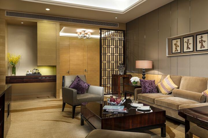 Room 16 of 63
