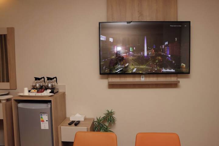Room 15 of 25