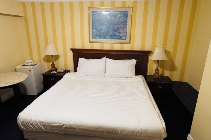 Room 39 of 77
