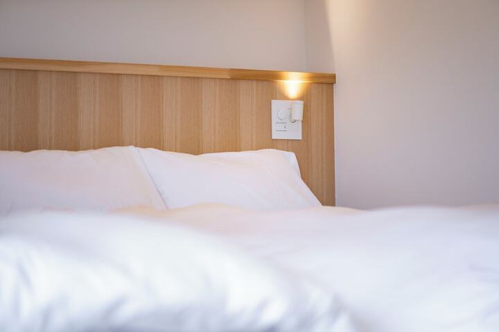 Room 18 of 53