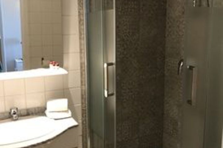 Bath Photo