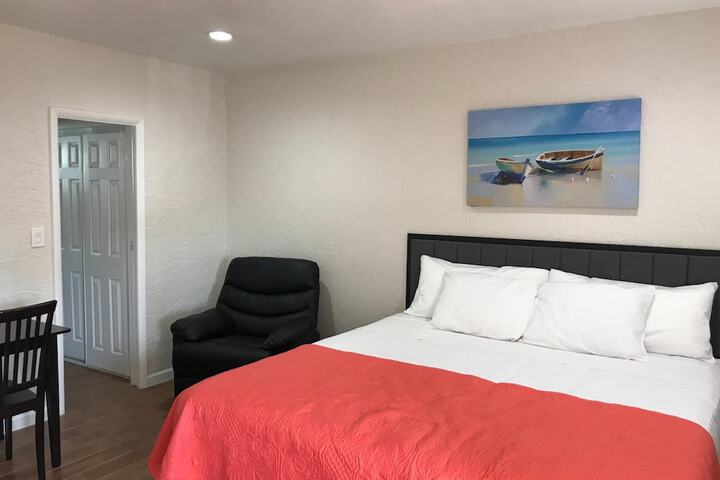 Room 17 of 50