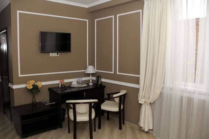 Room 28 of 71