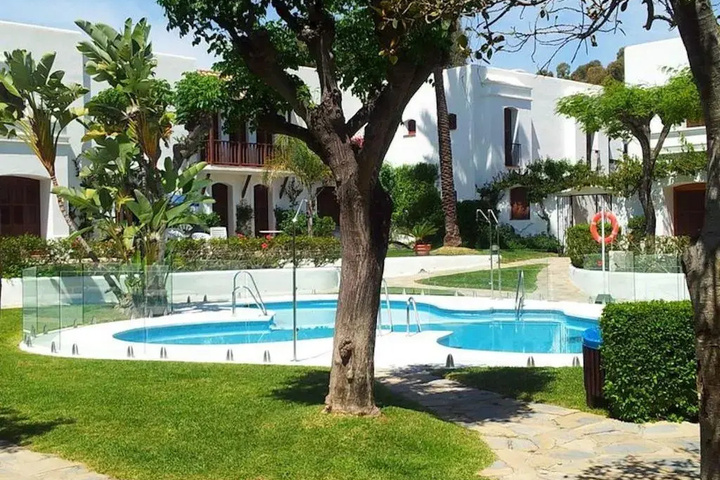 Pool 5 of 7