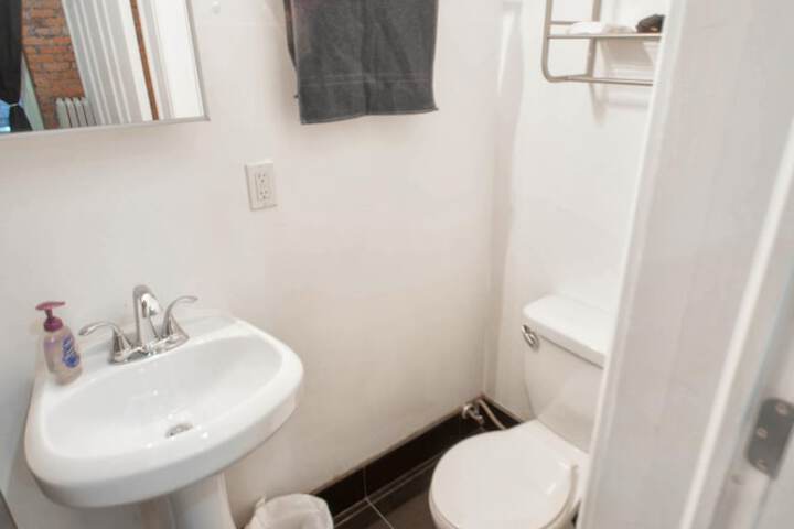 Room 203 of 214