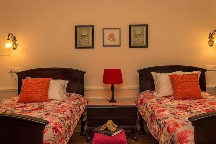 Room 7 of 34
