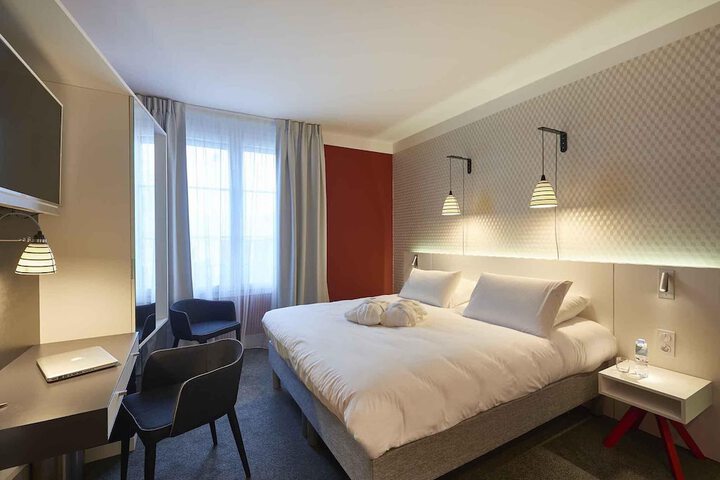 Room 29 of 60
