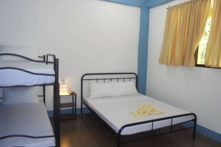 Room 13 of 63