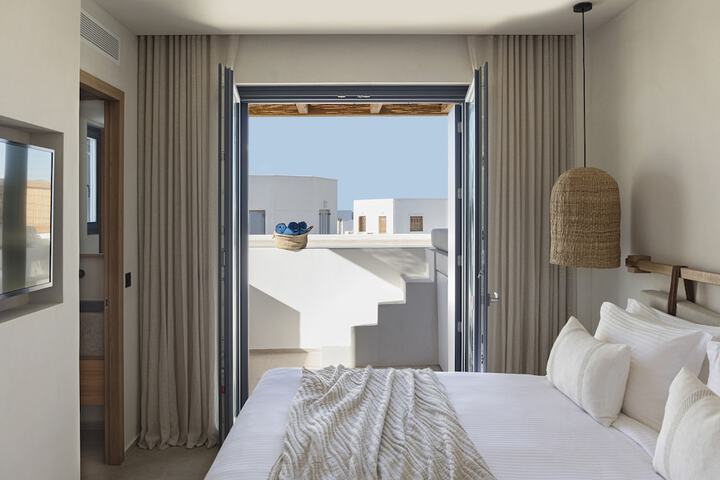Room 14 of 53