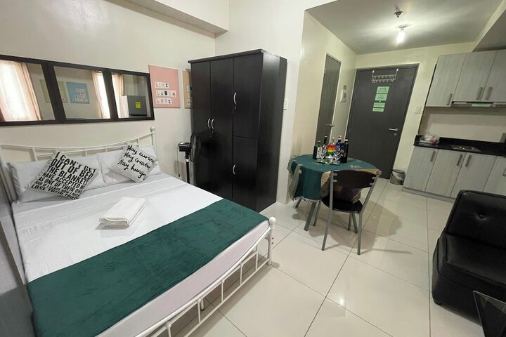 Room 16 of 216