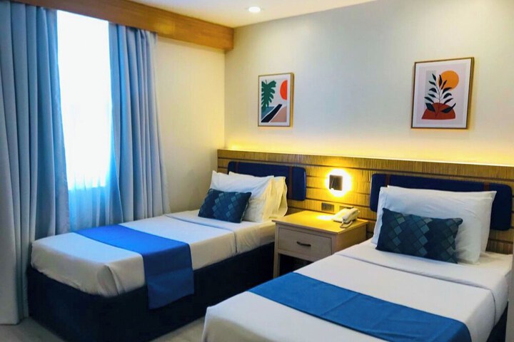 Room 7 of 59