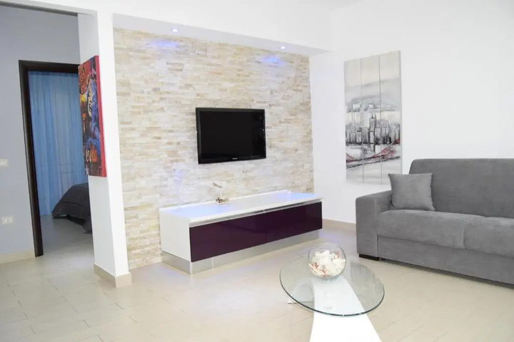 Room 3 of 14