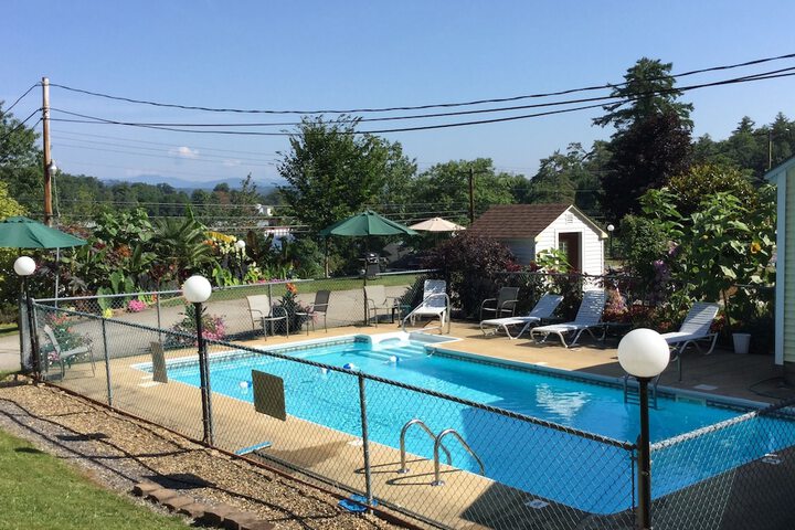 Pool 18 of 38