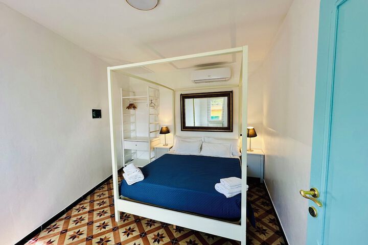 Room 115 of 190