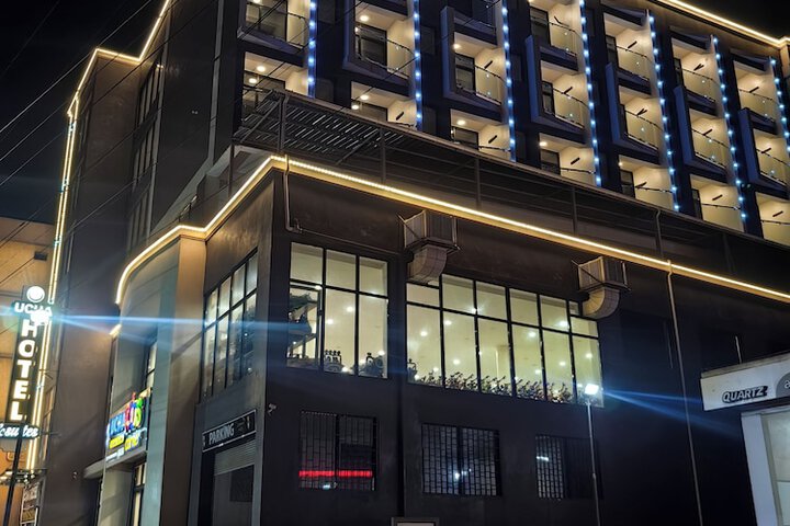 Hotel 7 of 12