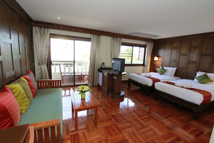 Room 5 of 35