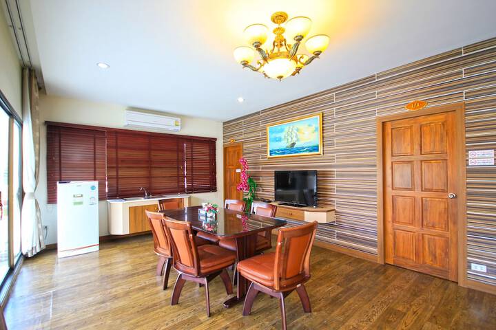 Room 26 of 150