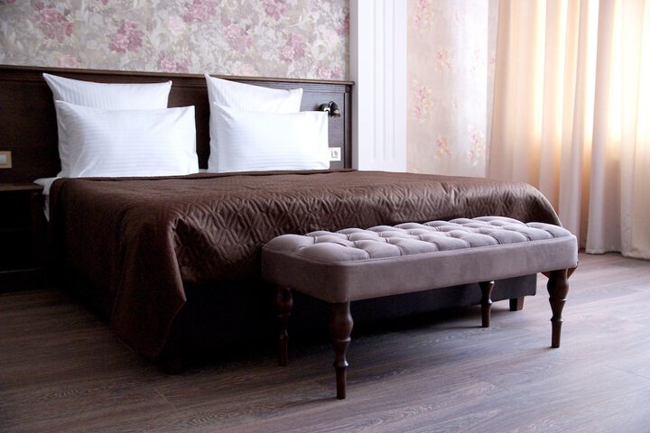 Room 49 of 118