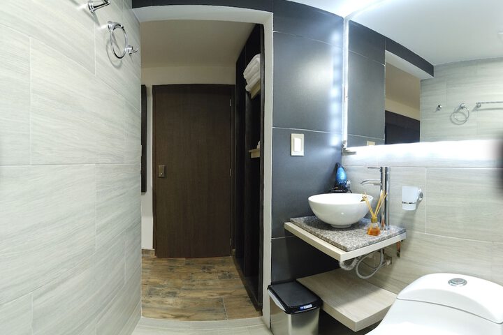 Room 35 of 57