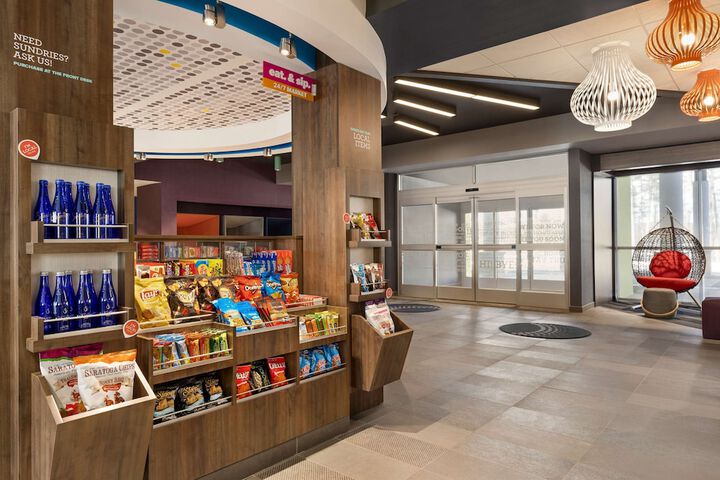 Snack bar