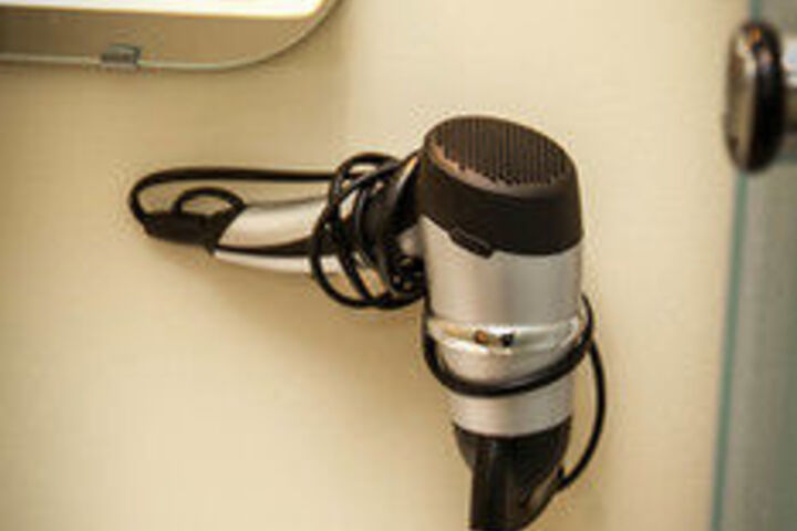 Room 14 of 27