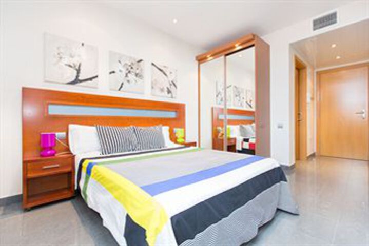 Room 10 of 35
