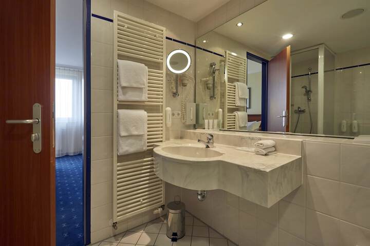 Clean Restrooms