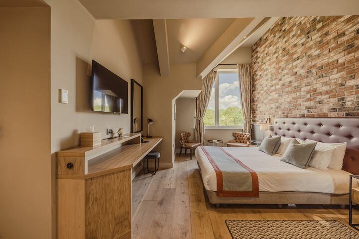 Room 21 of 56