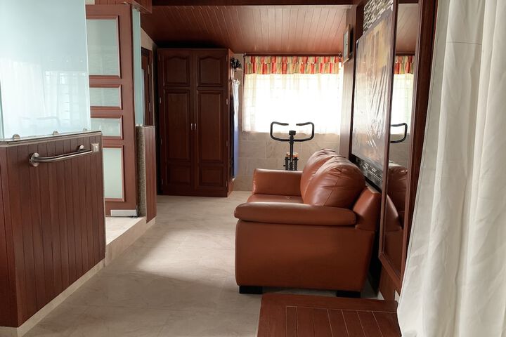 Room 69 of 230