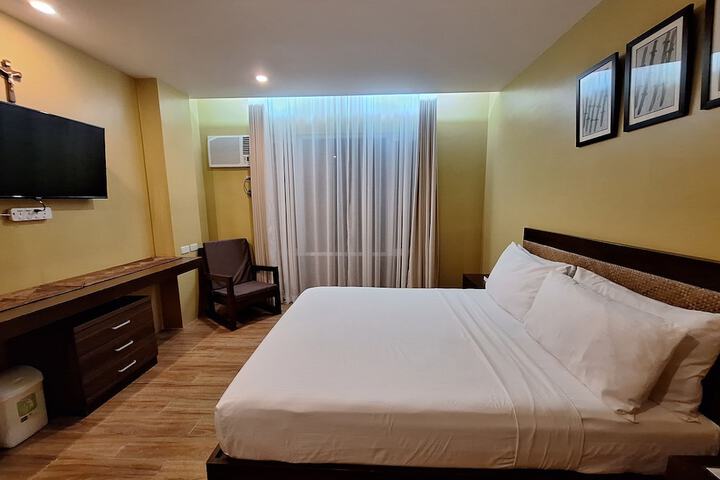 Room 3 of 30