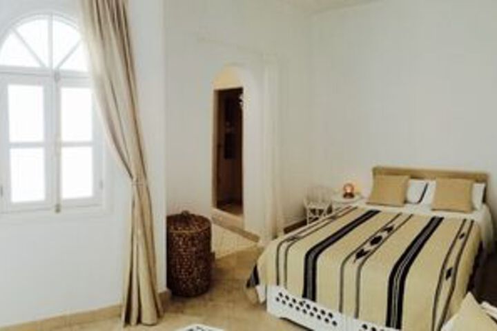 Room 14 of 40