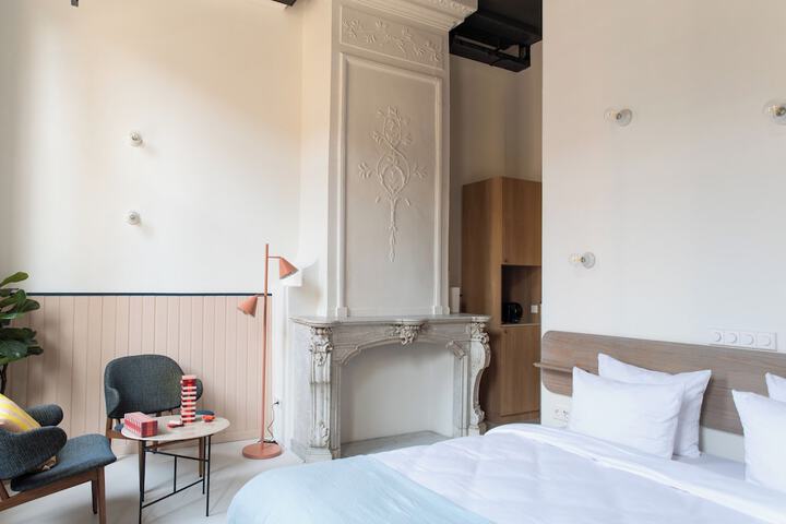 Room 13 of 51