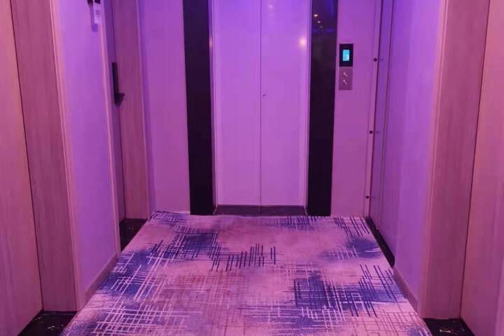 Hotel Interior 11 of 18