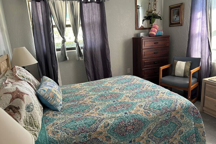 Room 2 of 37