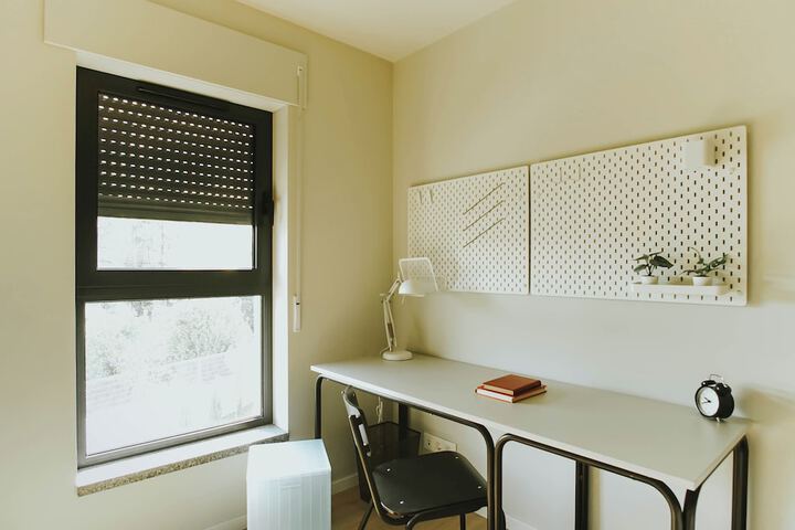 Room 4 of 13