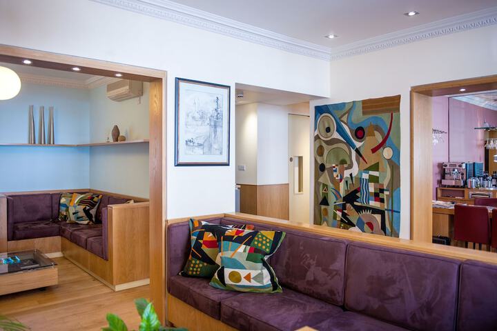 Entrance & Lobby