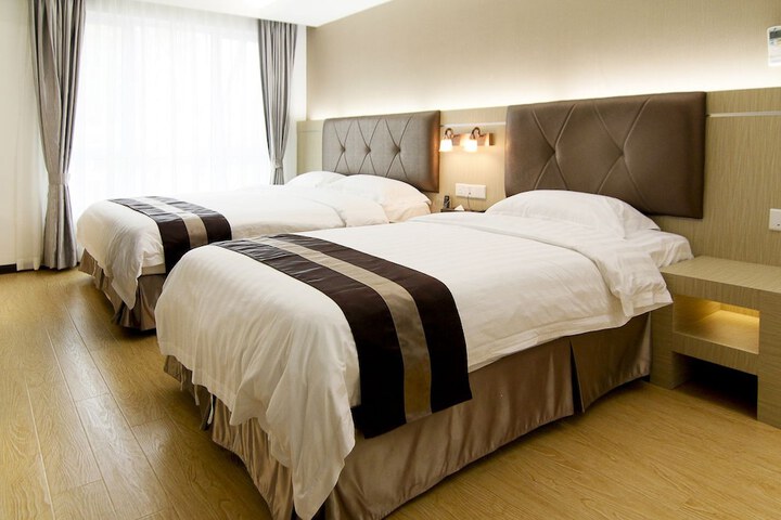 Room 7 of 44