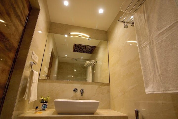 Room 29 of 45