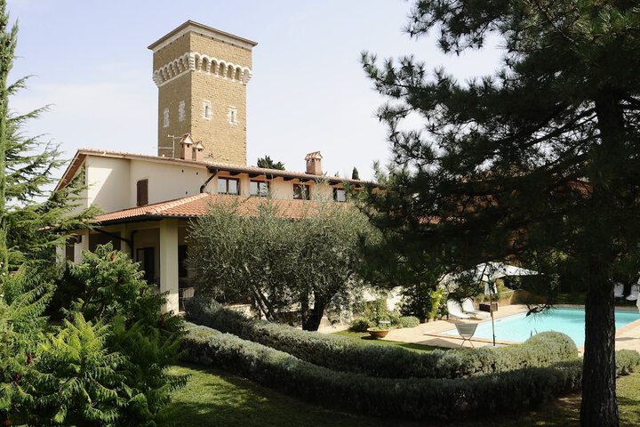 Hotel Pool