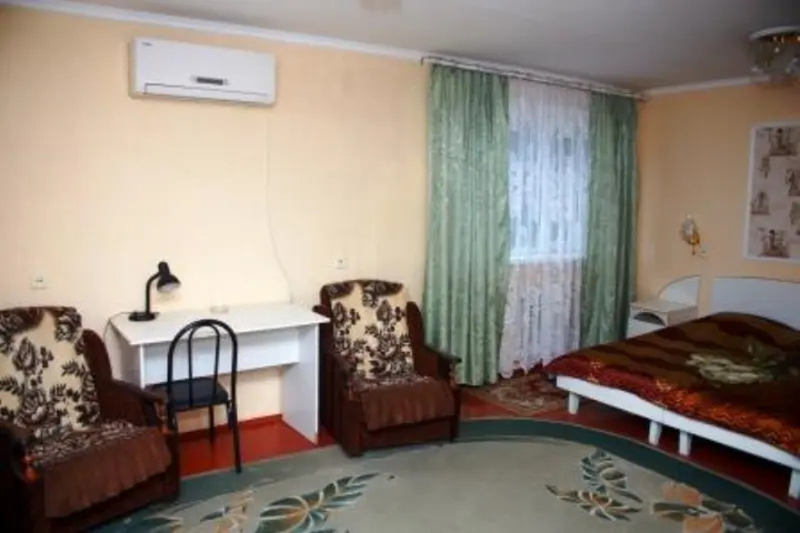 Room 3 of 7