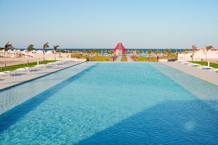 Pool 67 of 163