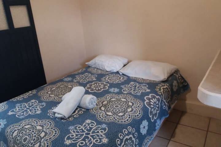Room 14 of 77