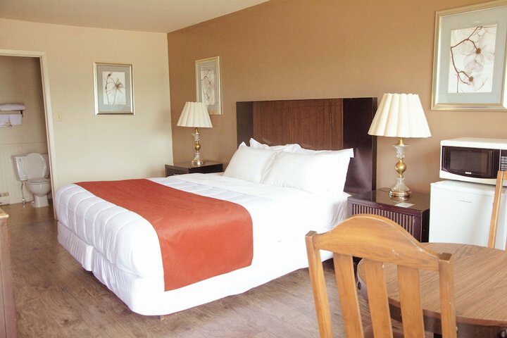 Room 25 of 131