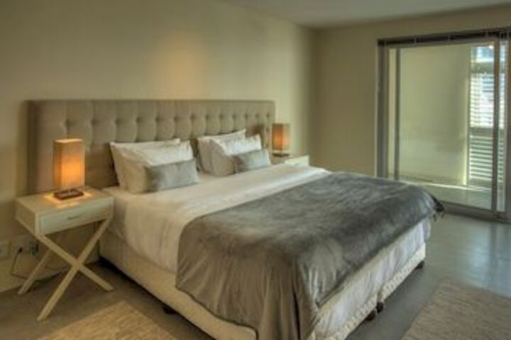 Room 8 of 36