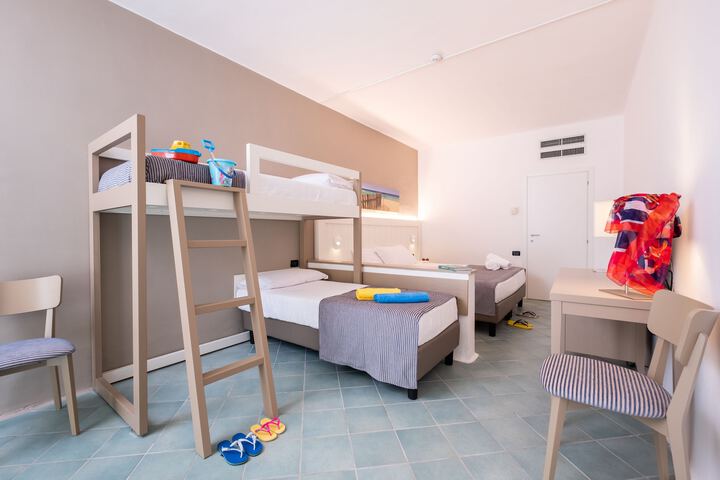 Room 29 of 77