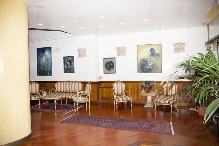 Hotel Interior 8 of 39