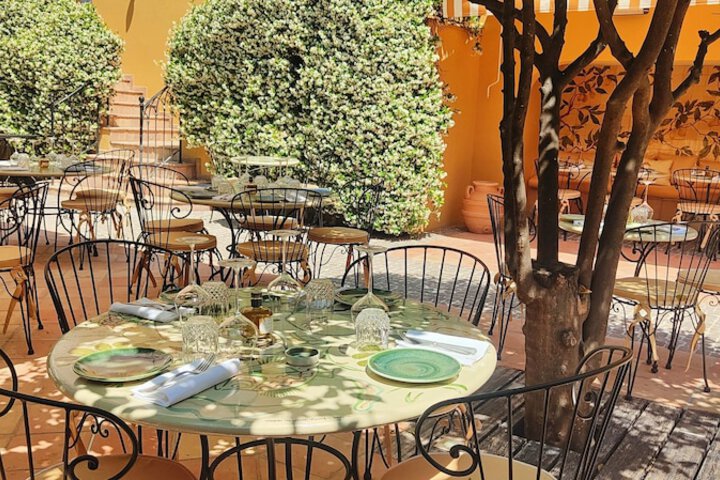Dining 107 of 155