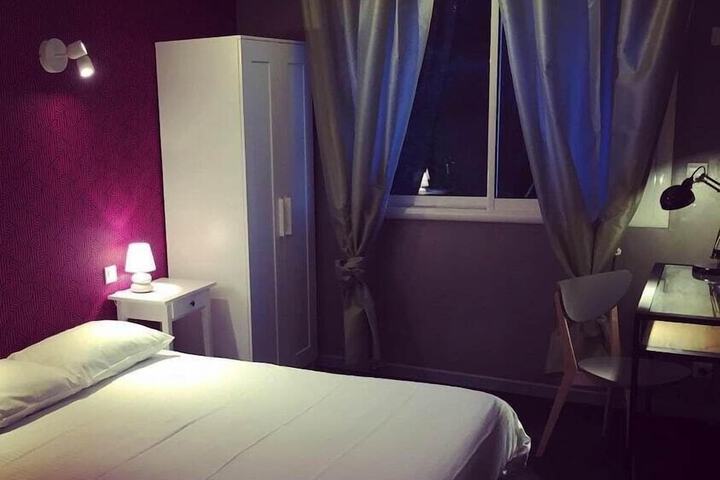 Room 8 of 23