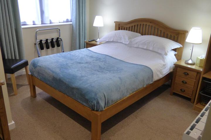 Room 16 of 34